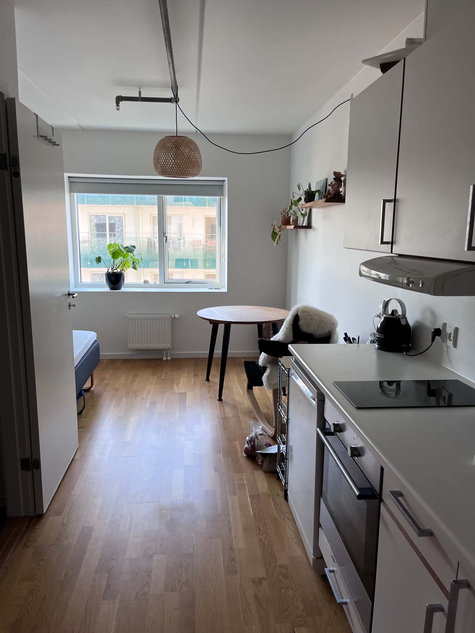 Møbleret 1-værelses på Aarhus Ø – fremleje til midt januar 2