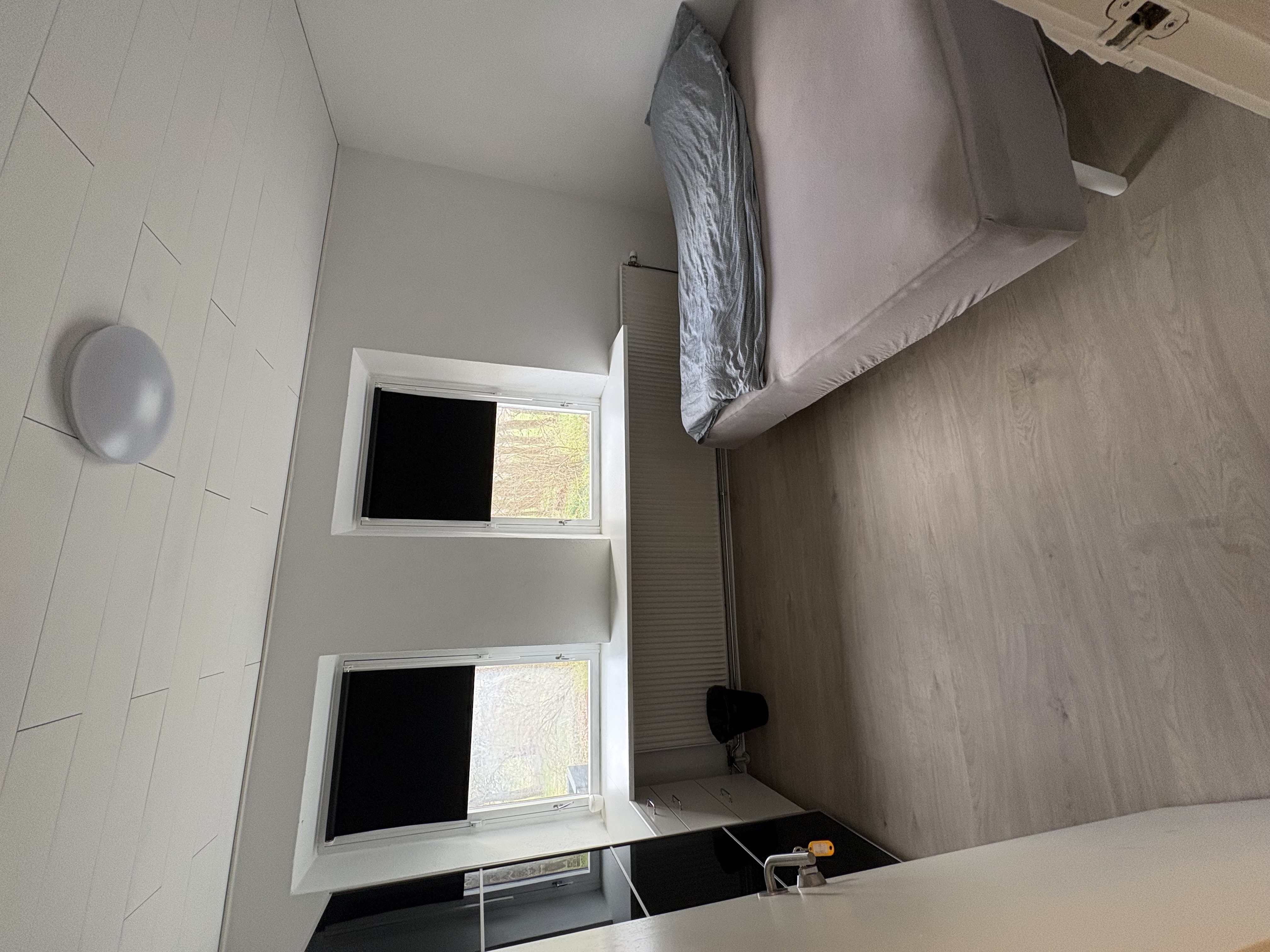 Værelser i delt hus ved Nye 2